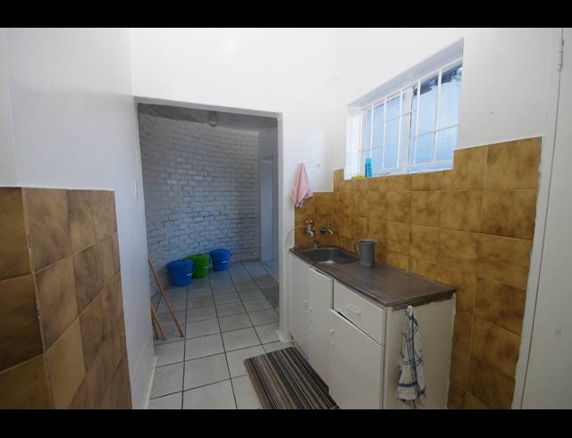 200M² INVESTMENT FOR SALE IN SPRINGS CENTRAL
